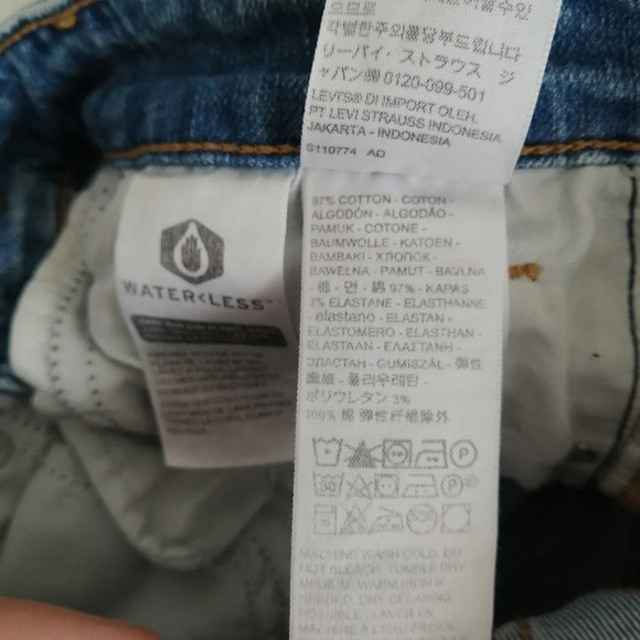 Levi's Premium Denim 721 High Rise Cut Off Denim Jean Shorts Raw Hem 25 (0) - Picture 10 of 15